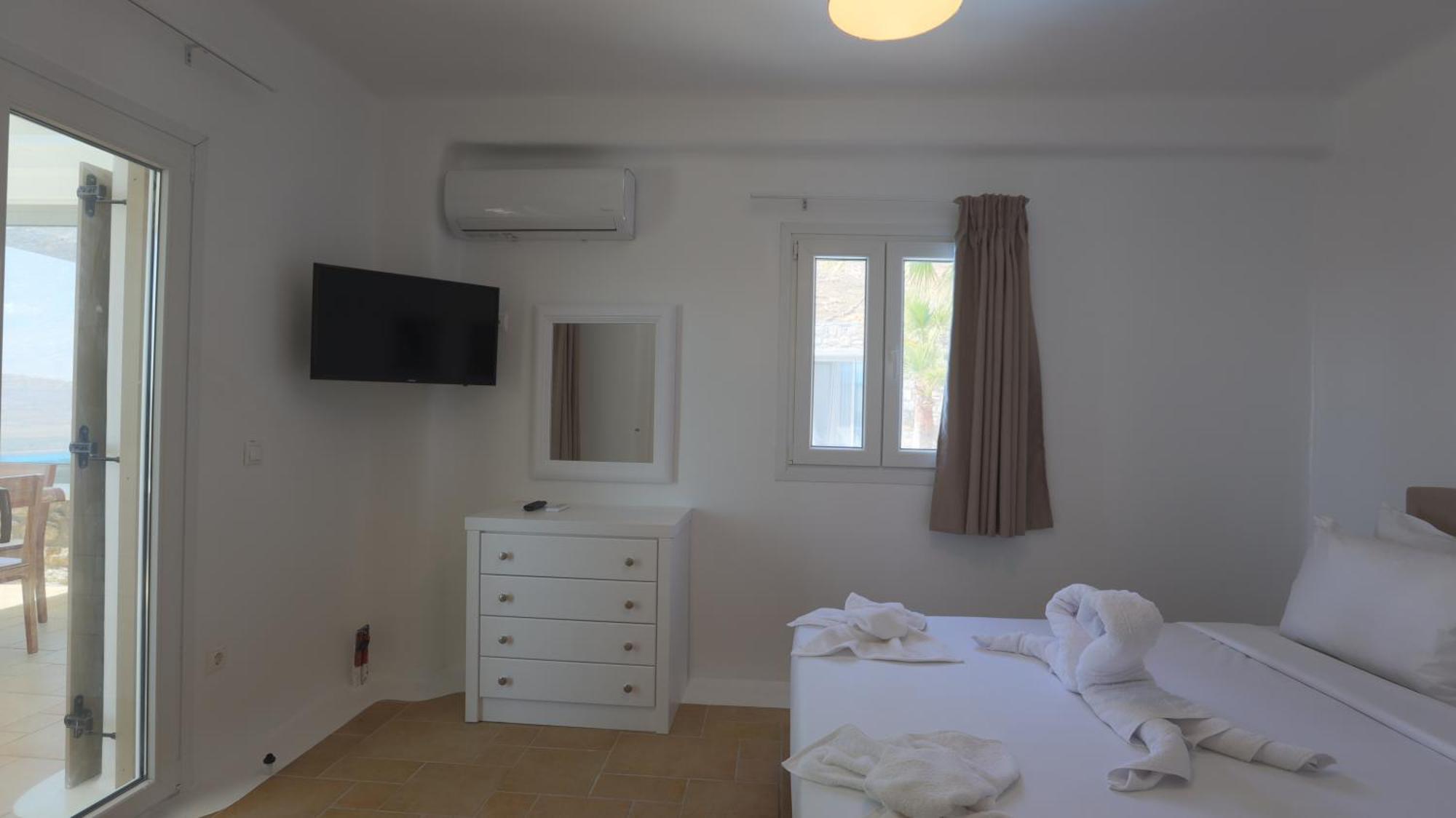 Profitis Ilias Spirit Villas By Live&Travel Панормос-Миконос Номер фото